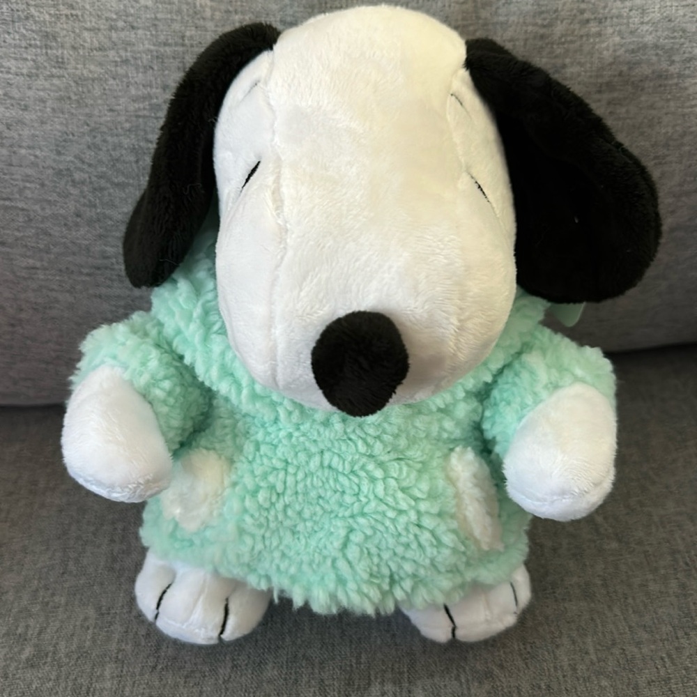 2024 Christmas Snoopy w Wool Jacket & Hood Plush (puffer jacket) NWT